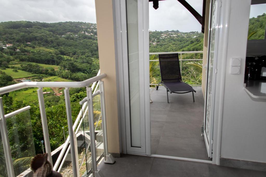 Villa Grenade (haut) - Vue mer et Fort-De-France photo 2