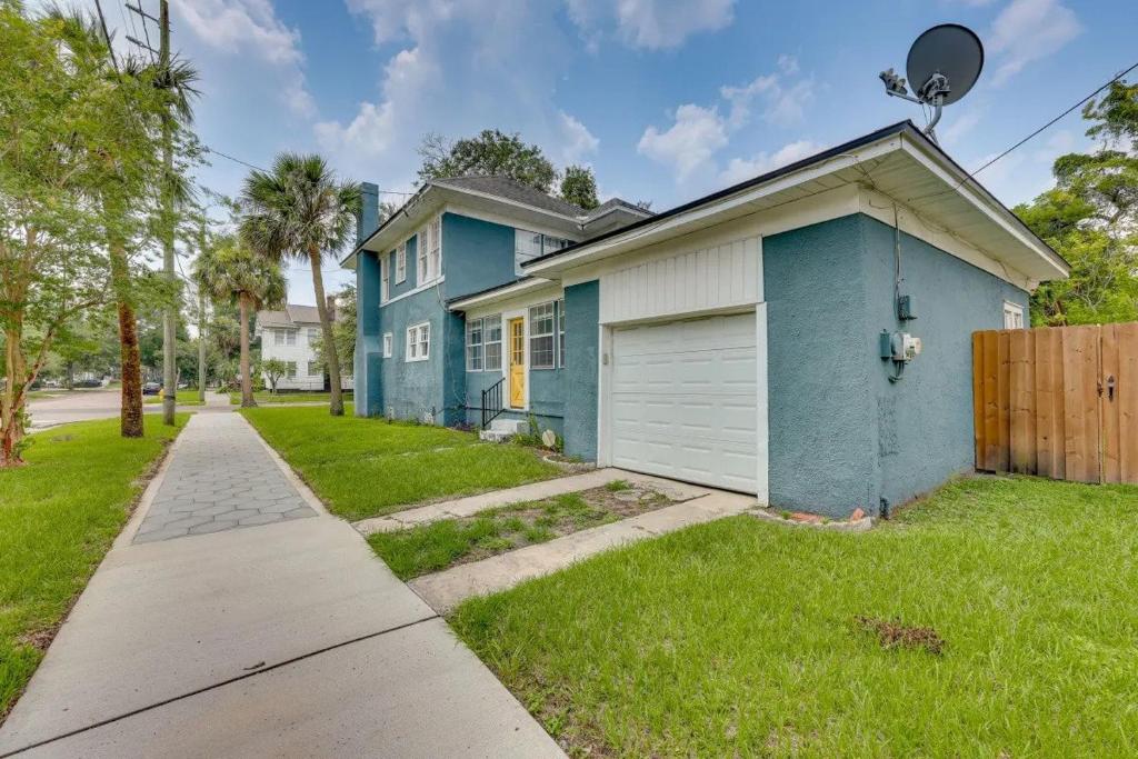 Pet friendly home in Historic Springfield near TIAA photo 4