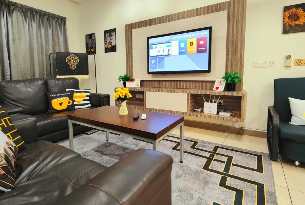 Ipoh City Modern Homestay Octagon 5-7 pax Apartment Suite Free Parking by City Home Empire photo 3