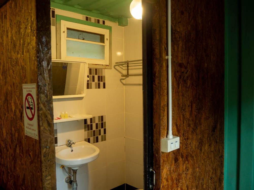 Beach Box Resort at Rimlay Rayong Room Type - Standard Twin Room