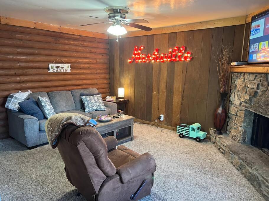 Log Cabin Close to Percy Preist Lake image