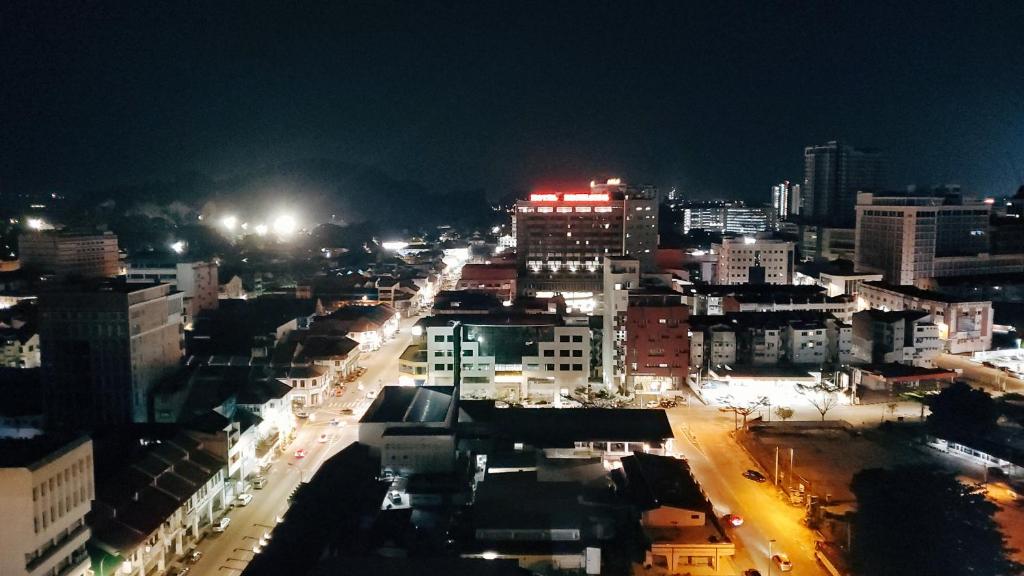 Ipoh City Modern Homestay Octagon 5-7 pax Apartment Suite Free Parking by City Home Empire photo 1