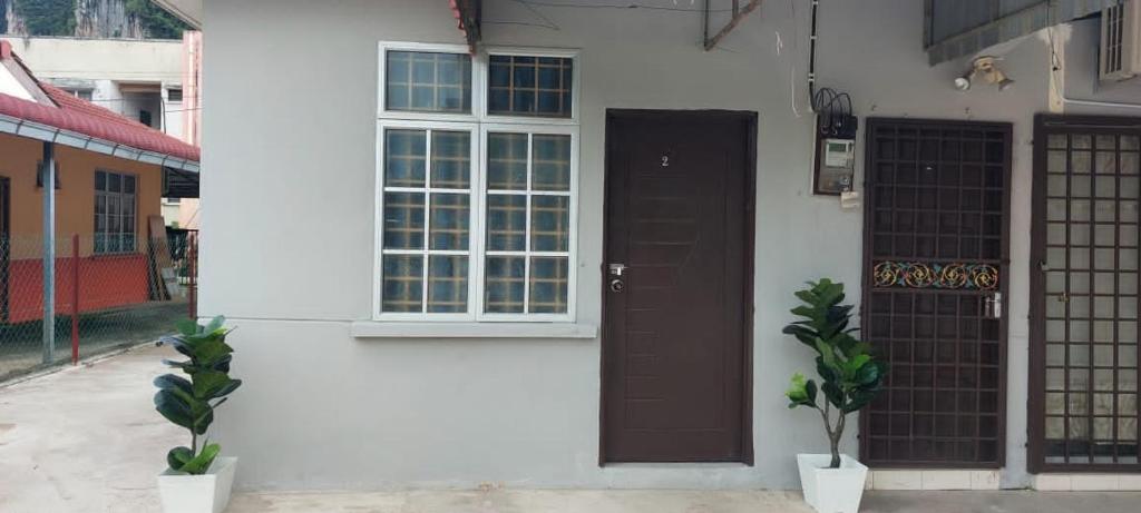 Sobey Laris Roomstay IMAN GMC photo 4