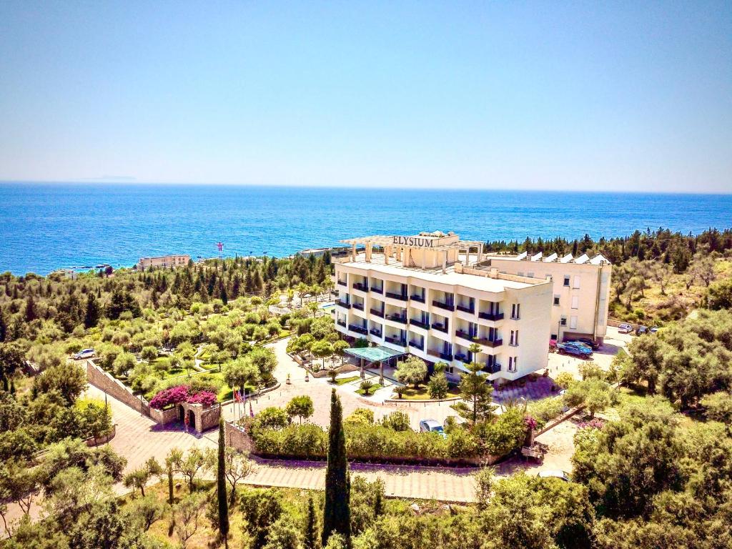 Elysium Hotel photo 1