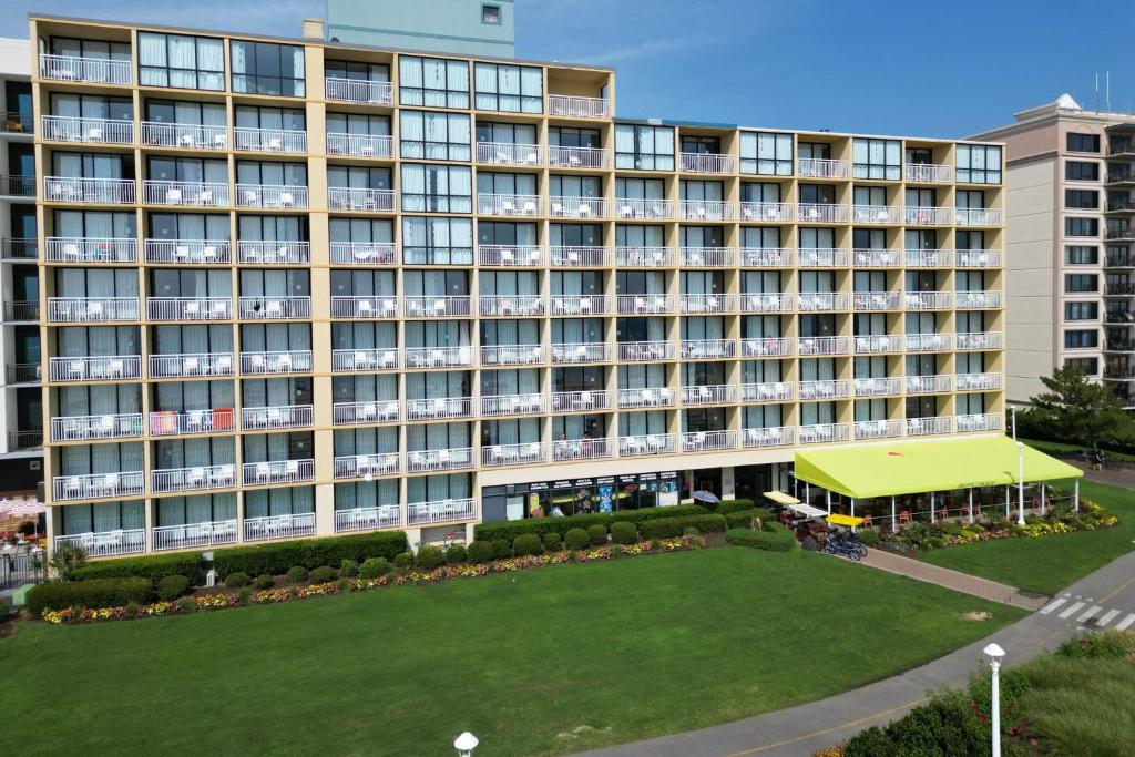 Four Points by Sheraton Virginia Beach Oceanfront photo 1