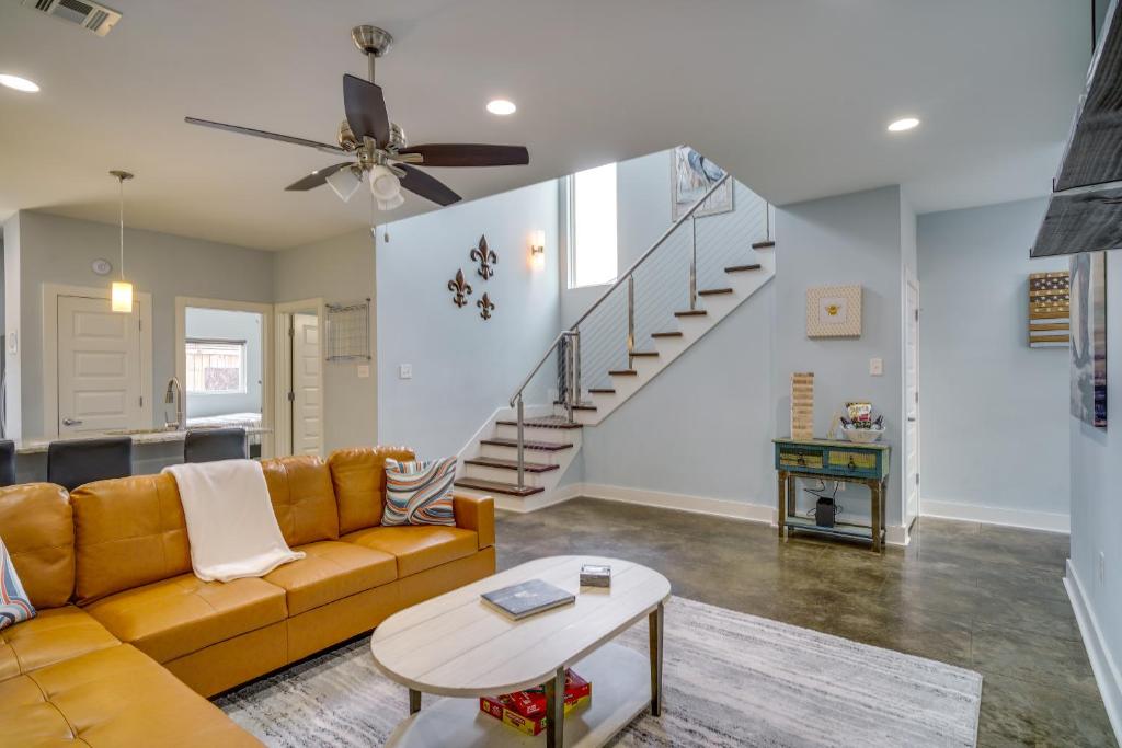 Vibrant Lafayette Townhouse about 5 Mi to Downtown! photo 3