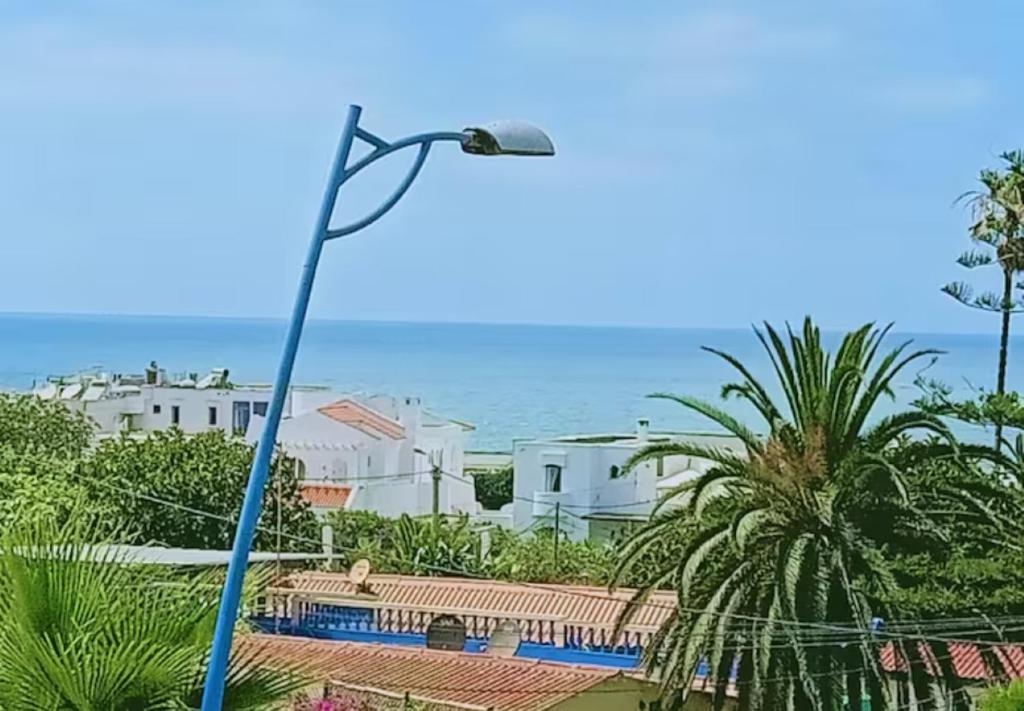 Appartement Luxueux vue Mer dans Résidence avec piscines et jardin