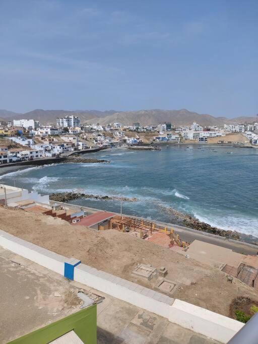 Excelente departamento frente al mar. photo 2