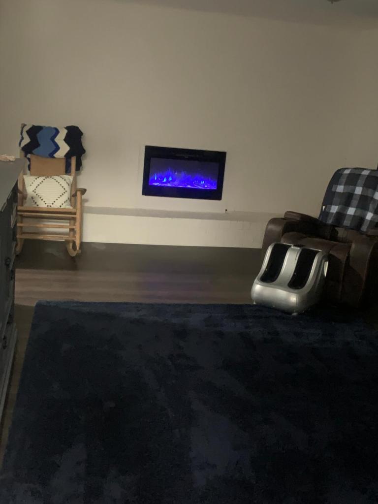 Basement Bungalow photo 2