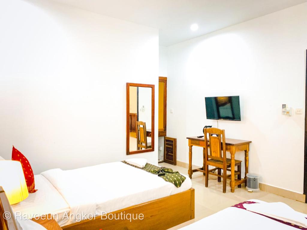 StoIz Angkor Boutique - Tap to explore photos
