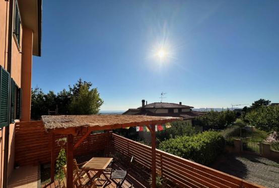 Appartamento indipendente con giardino privato photo 3