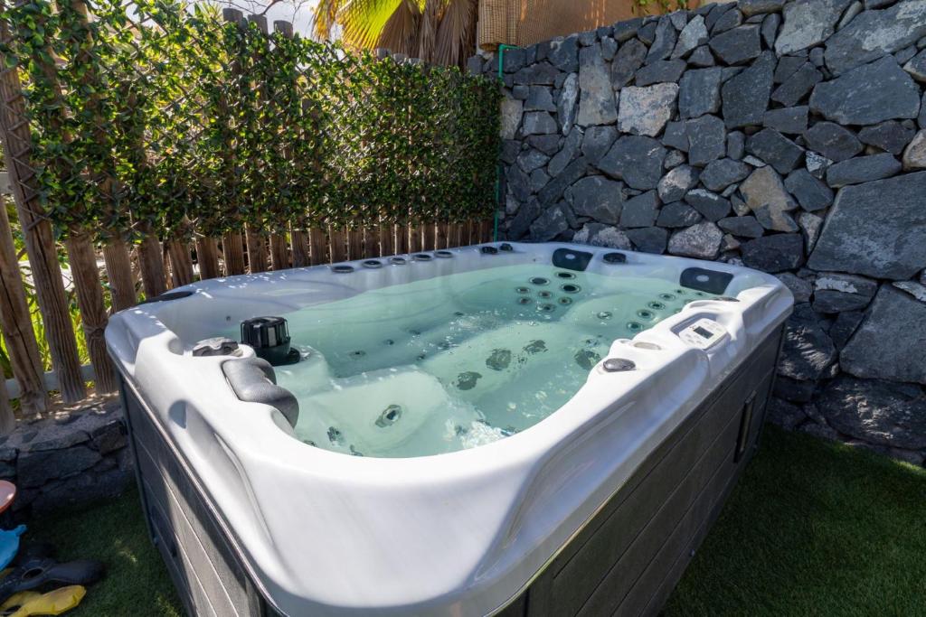 Dream sea view Villa with private swimmingpool and Jacuzzi photo 4