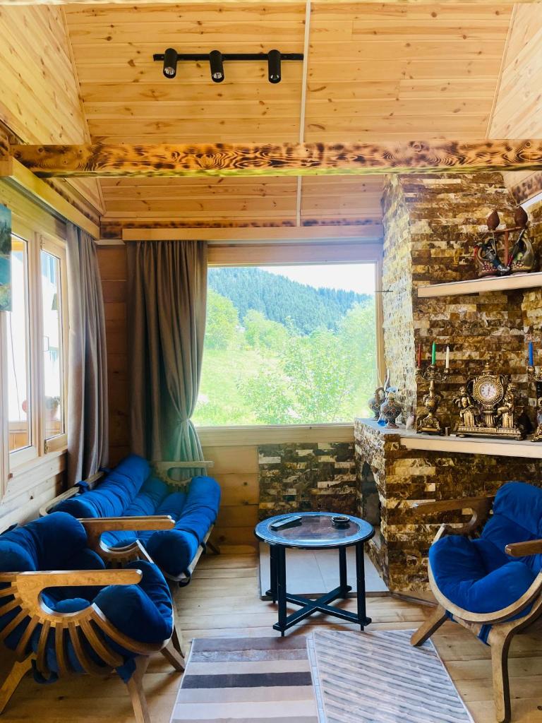 House in The Mountains photo 2