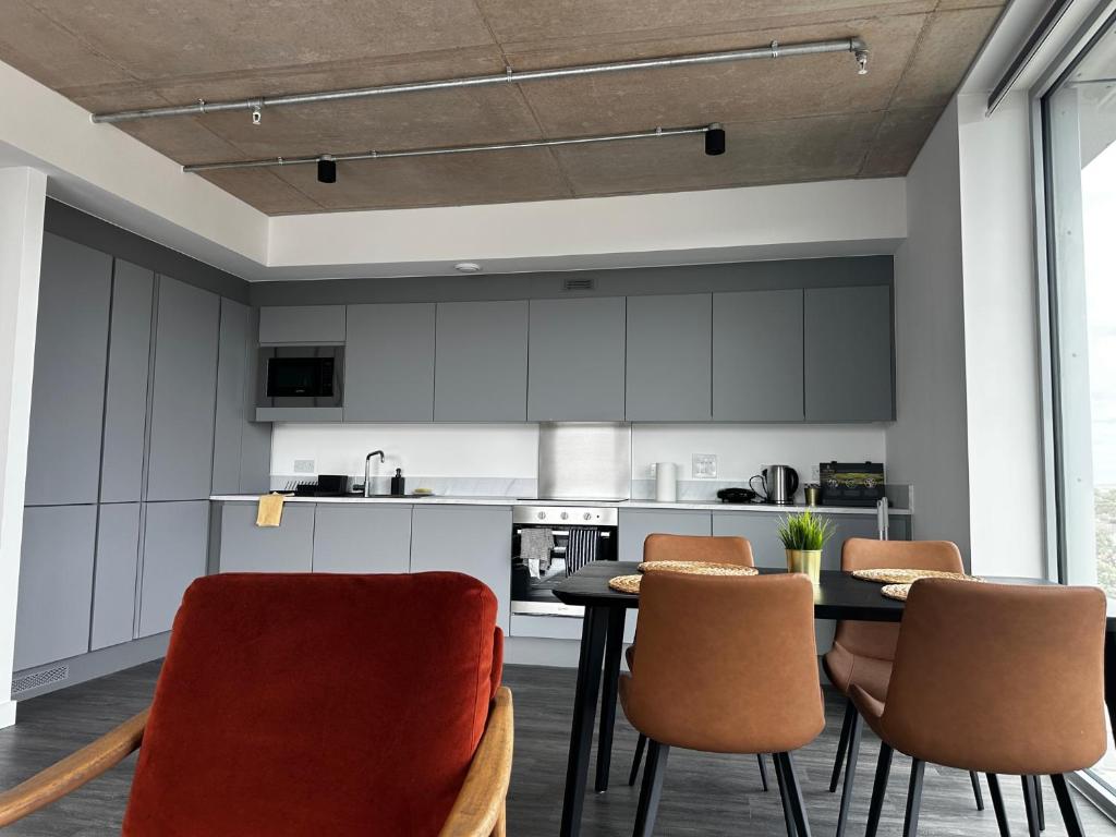 Stylish Apartment in Greenwich photo 2