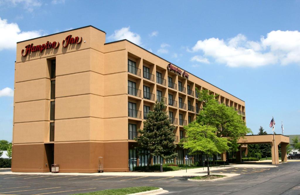 Hampton Inn Chicago - Gurnee image