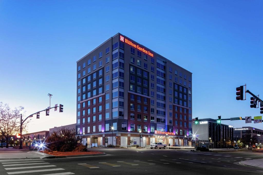 Hilton Garden Inn Colorado Springs Downtown image