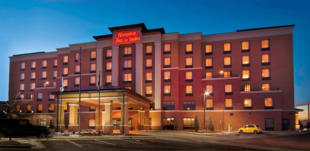 Hampton Inn & Suites- Denver/Airport-Gateway Park image