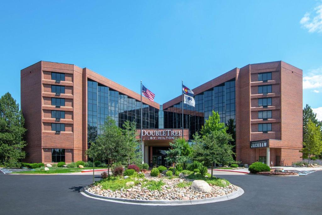 DoubleTree by Hilton Denver - Aurora image