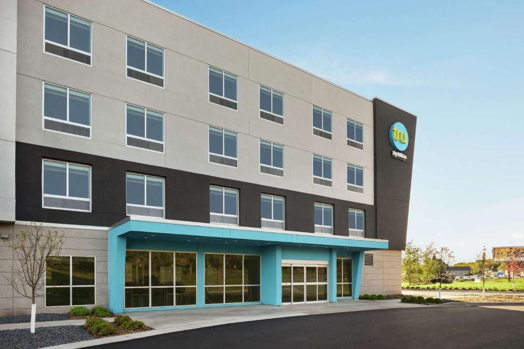 Tru by Hilton Duluth Mall Area image
