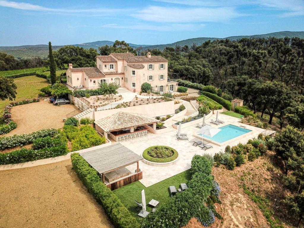 Beautiful Provençal Mas in the Golfe de Saint-Tropez photo 1