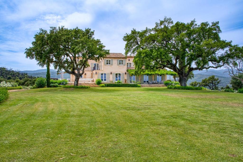 Beautiful Provençal Mas in the Golfe de Saint-Tropez photo 4