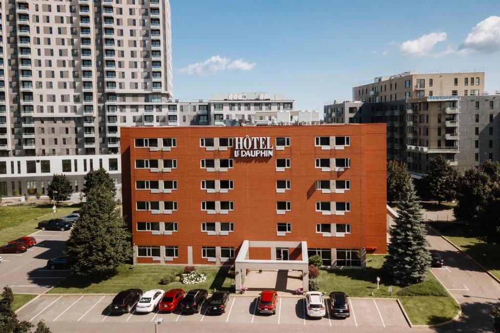 Le Dauphin Montréal-Longueuil photo 1