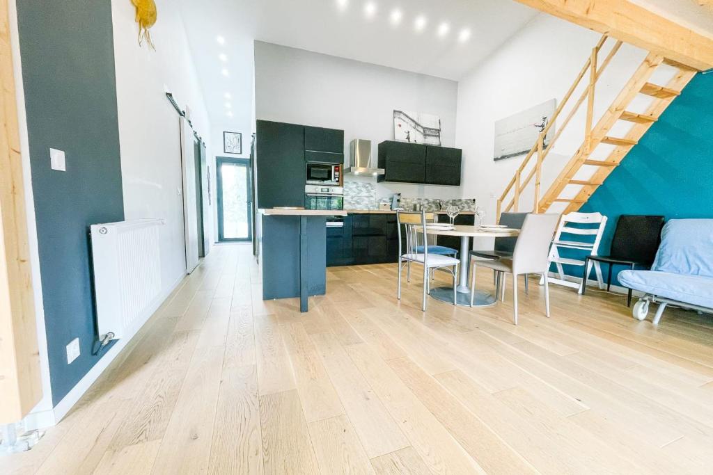 Relax & Design in Saint-Egrève #DQ photo 3
