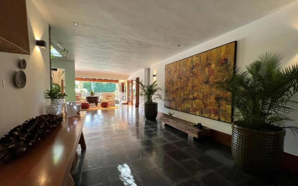 Sunny Vacation Villa NO 87