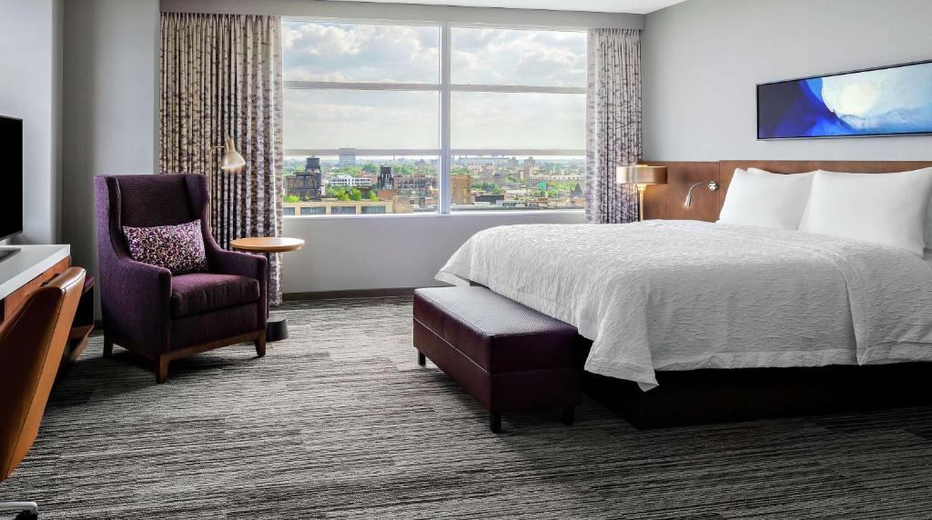 Hilton Garden Inn Chicago McCormick Place image