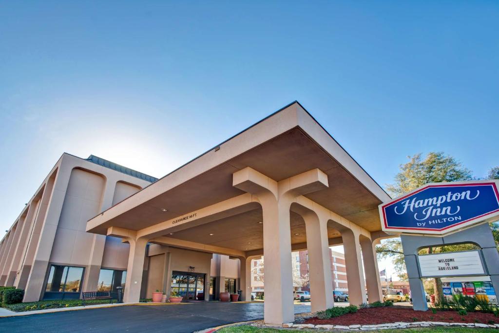 Hampton Inn College Station-Near Texas A&M University photo 1