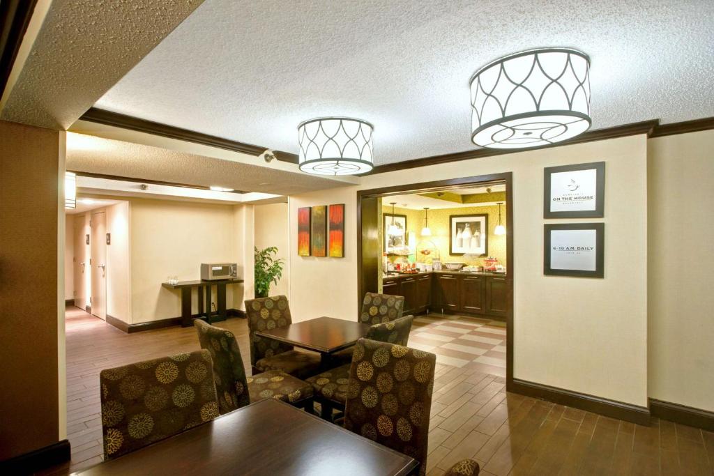 Hampton Inn College Station-Near Texas A&M University photo 4