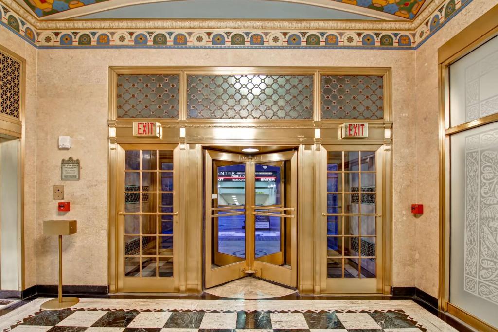 Hampton Inn and Suites Cincinnati - Downtown photo 4