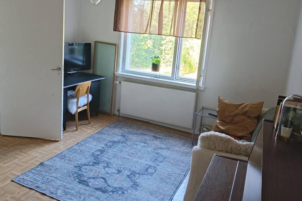 Rauhallinen kaksio, puusauna käytettävissä photo 3