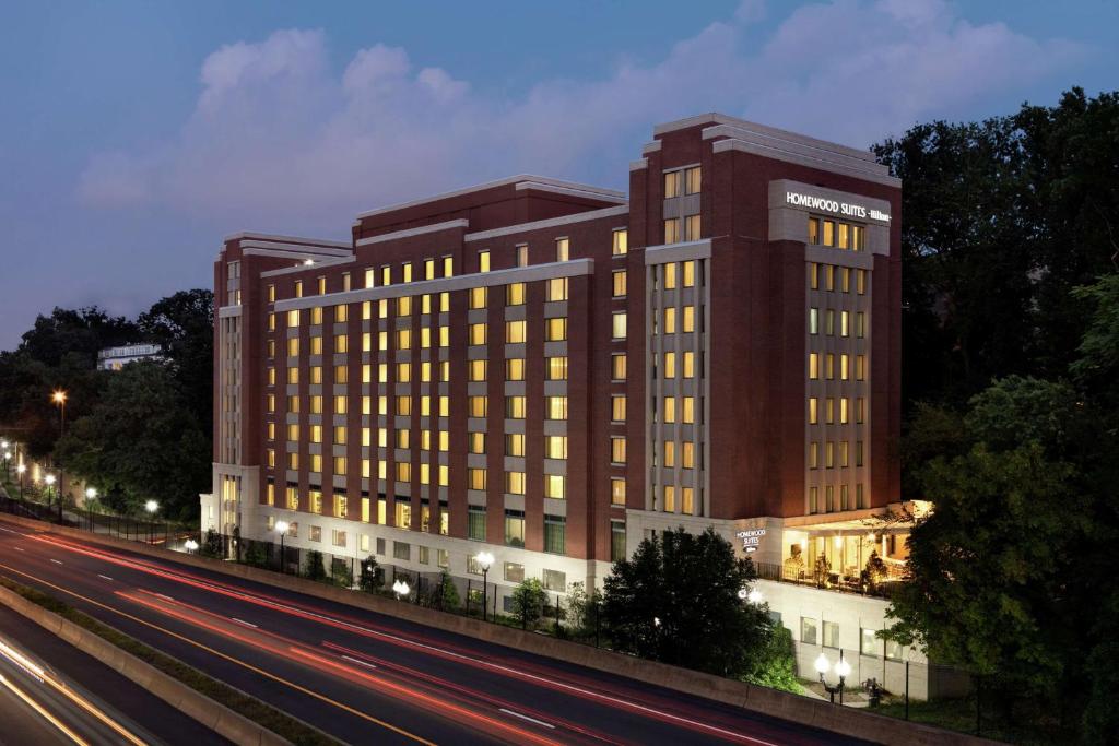 Homewood Suites By Hilton Arlington Rosslyn Key Bridge photo 3