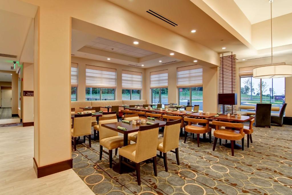 Hilton Garden Inn Woodbridge photo 4