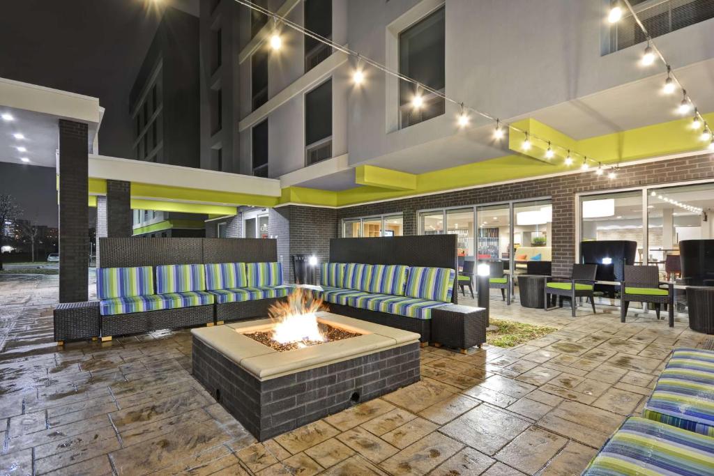 Home2 Suites By Hilton Dallas North Park photo 2