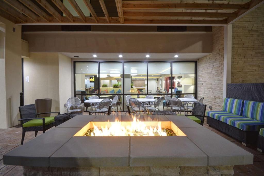 Home2 Suites By Hilton Fort Worth Southwest Cityview photo 1