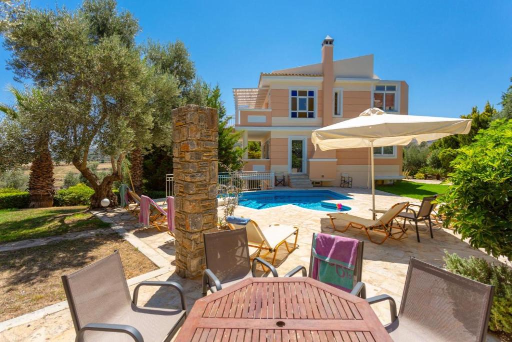 Villa Pelagos photo 2