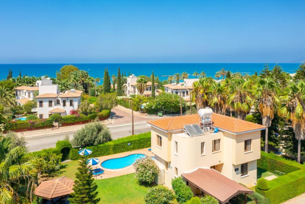 Villa Halima Fostira photo 1