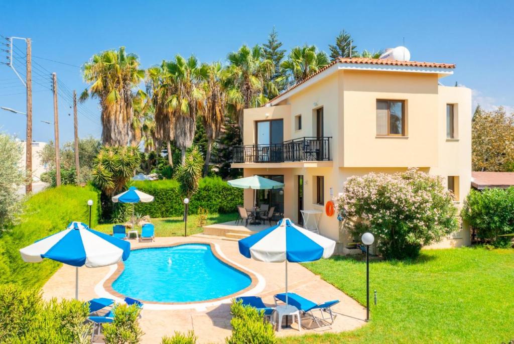 Villa Halima Fostira photo 2