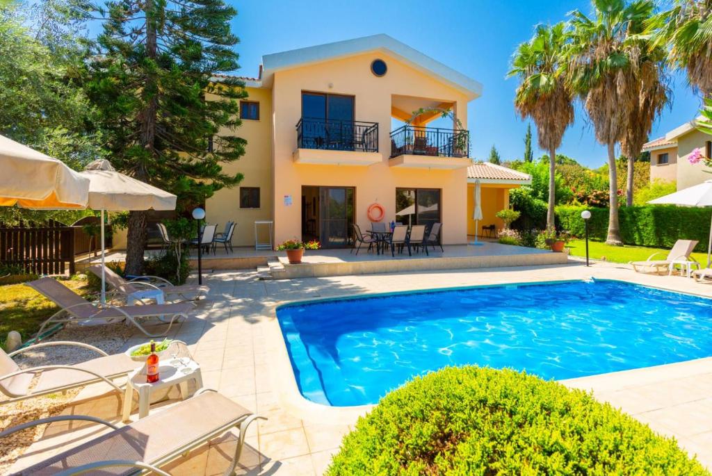 Villa Halima Stefanos
