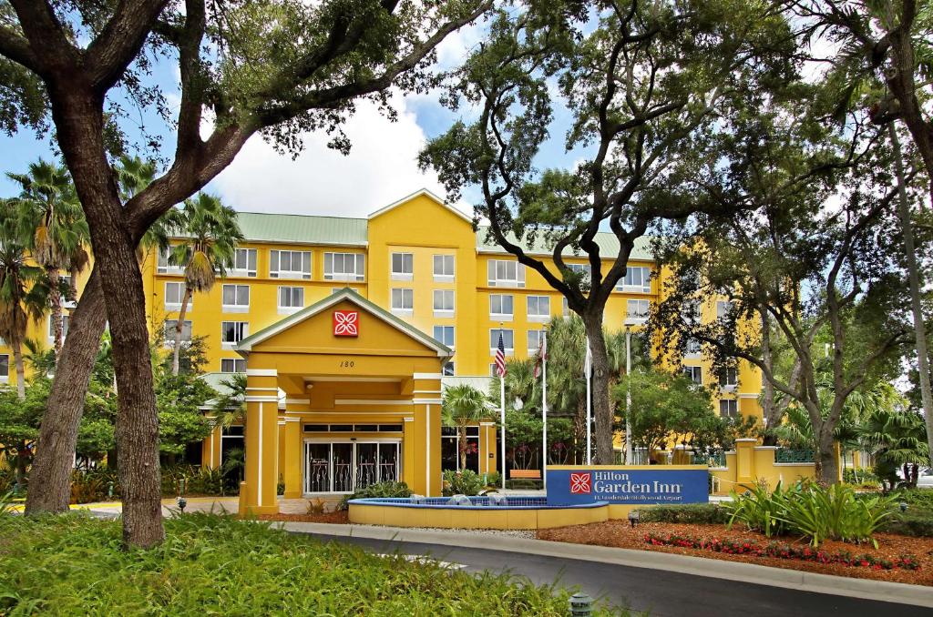 Hilton Garden Inn Fort Lauderdale Airport-Cruise Port image