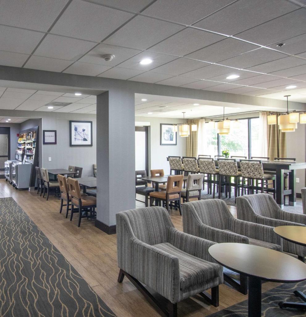 Hampton Inn Houston I-10W Energy Corridor image