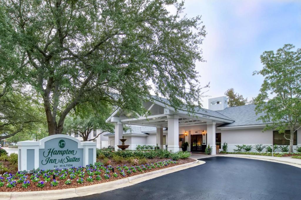 Hampton Inn & Suites Wilmington/Wrightsville Beach image