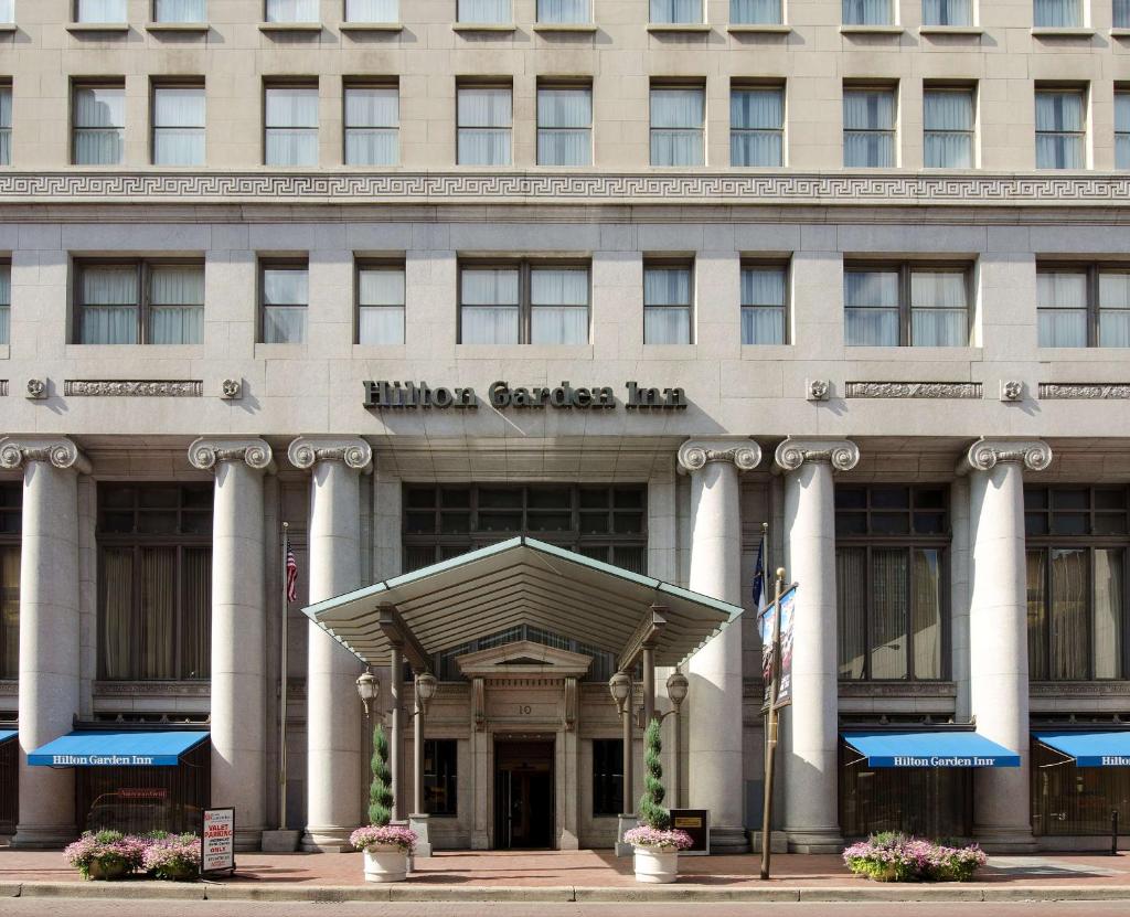 Hilton Garden Inn Indianapolis Downtown Hotel