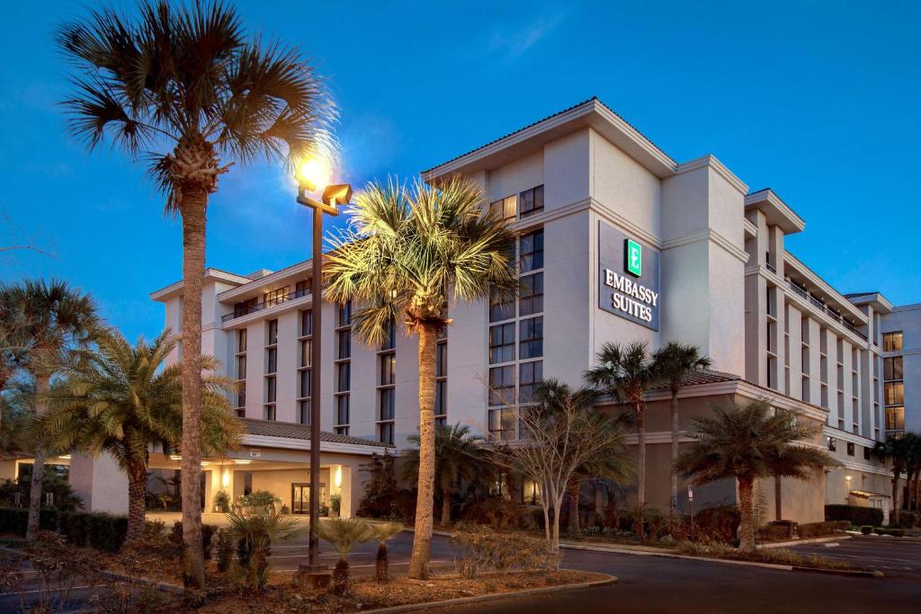 Embassy Suites by Hilton Jacksonville Baymeadows image