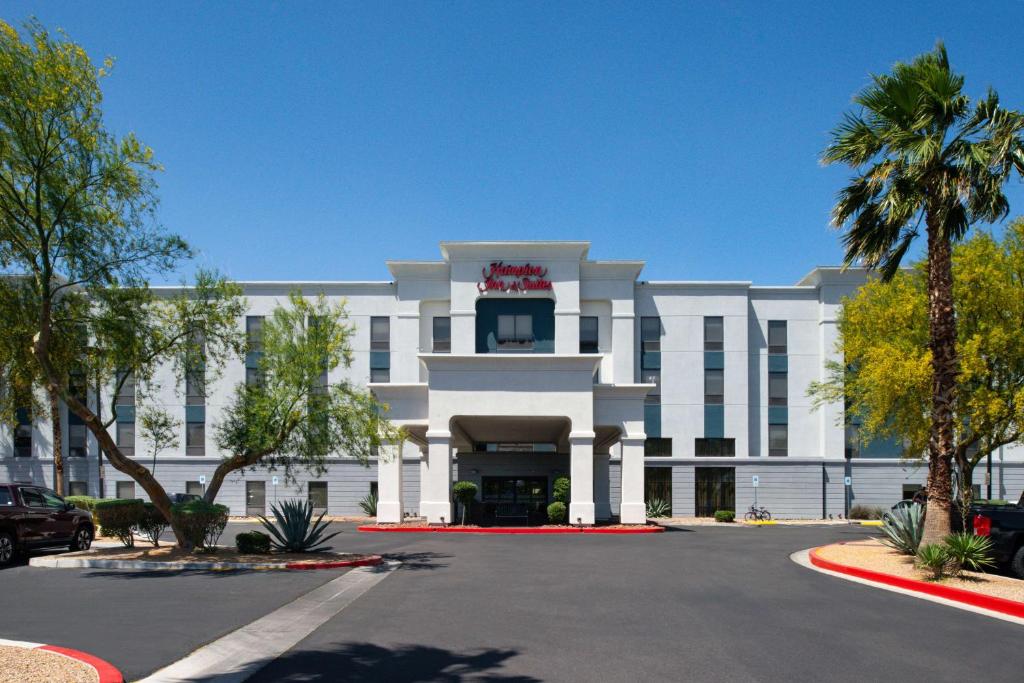 Hampton Inn & Suites Las Vegas Airport image