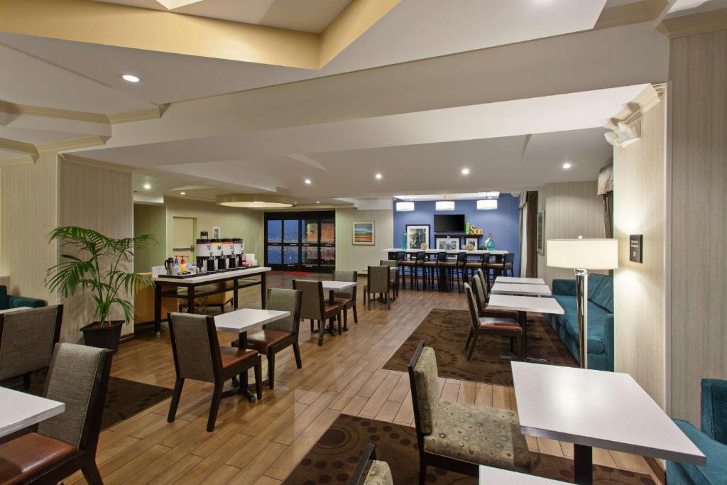 Hampton Inn Los Angeles Int'l Airport/Hawthorne photo 4
