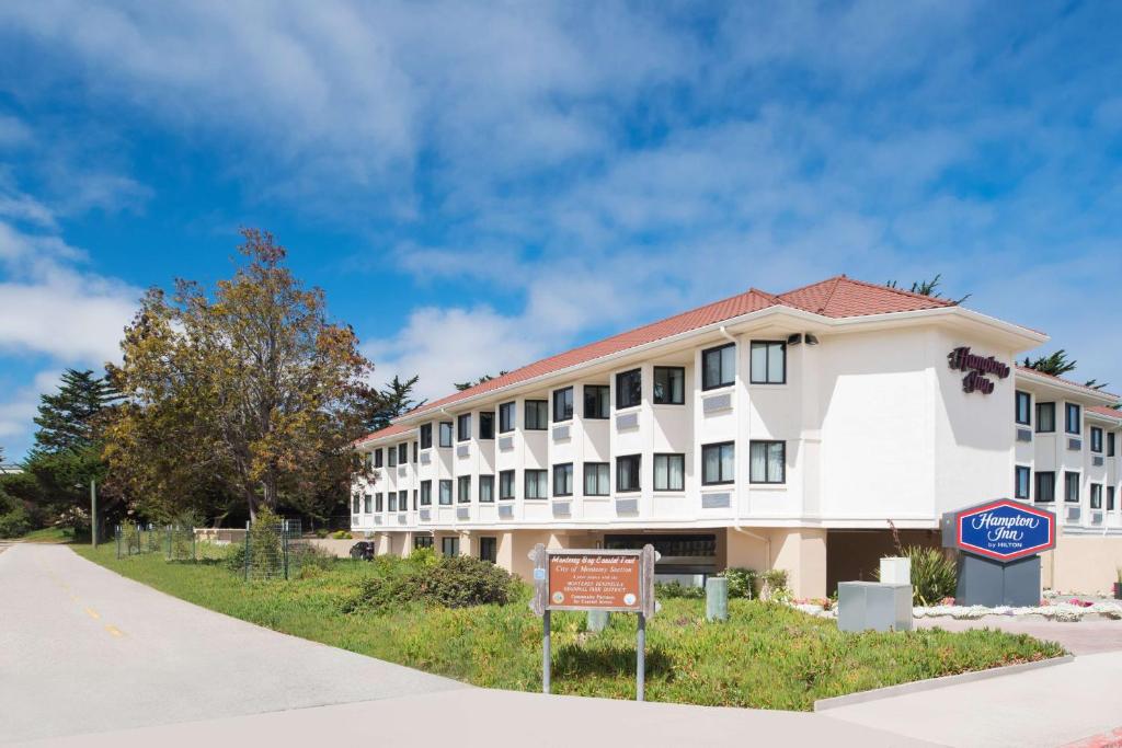 Hampton Inn Monterey photo 3