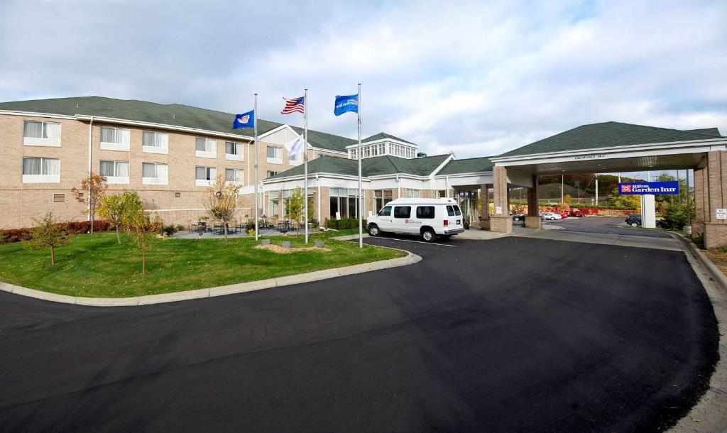 Hilton Garden Inn Minneapolis/Eden Prairie photo 2